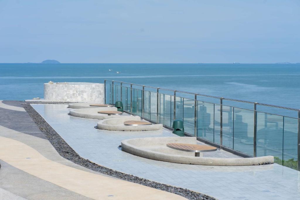 Bayphere Hotel Pattaya Ban Nong Hin  Exterior foto